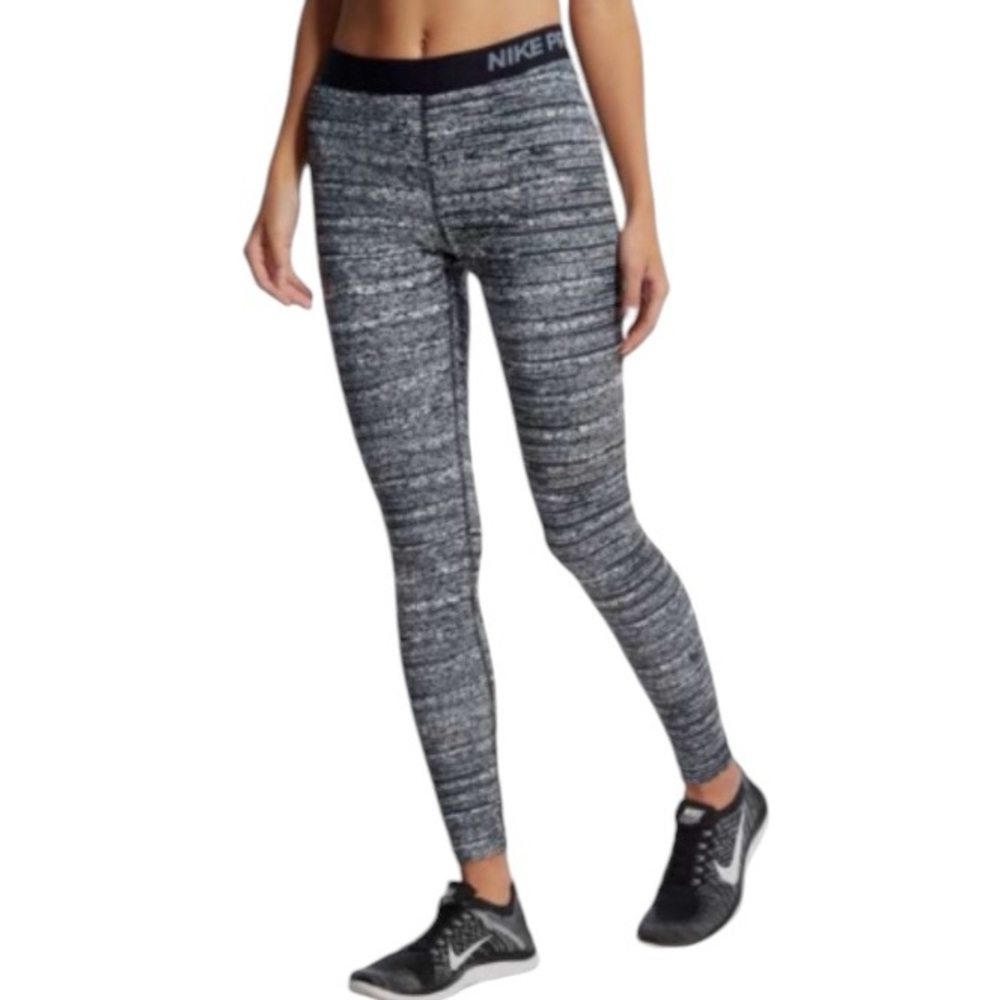 Nike Pro Dri-Fit Hyperwarm Training Tights Leggings. Black, Gray, White. Sz. L.